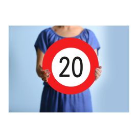 Trendcompany Verkehrsschild zum 20. Geburtstag 45 cm - FRI-GX47-003VHH